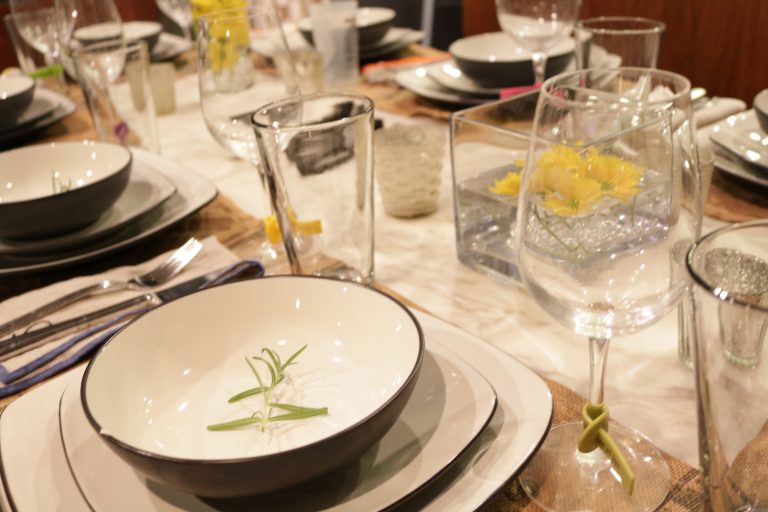 5 Tips for A Low Carb & Low Effort Holiday Party Planning